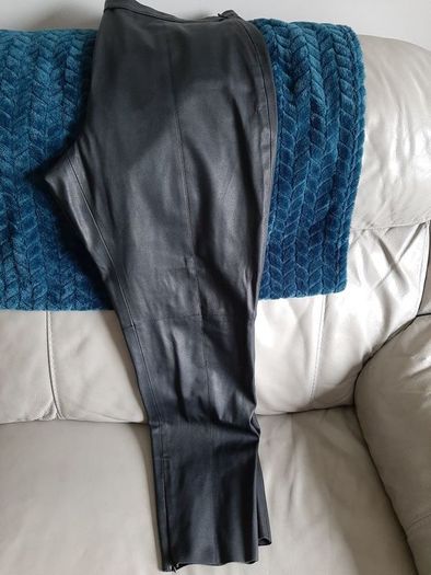 BNWOT Size 16 Zara leather look trousers