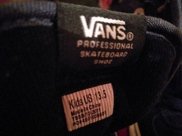 vans runners(childrens size 13.5 us)
