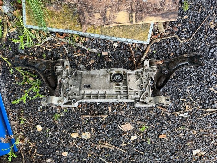 2010 Skoda Octavia Full front subframe