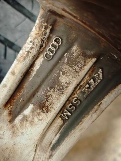 R16 audi 1x alloy wheel