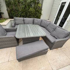 Garden Sofa + Table
