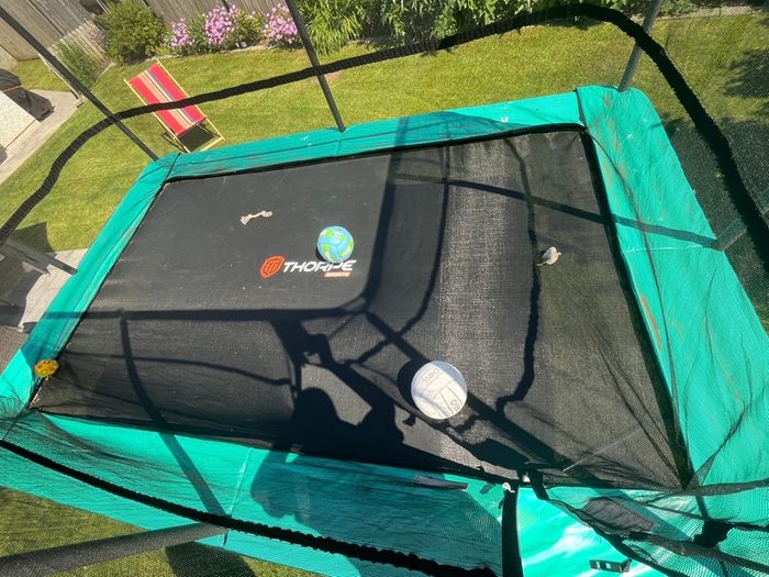 Thorpe Sports 12 x 8ft Rectangle Trampoline with Enclosure - Excellent Condition