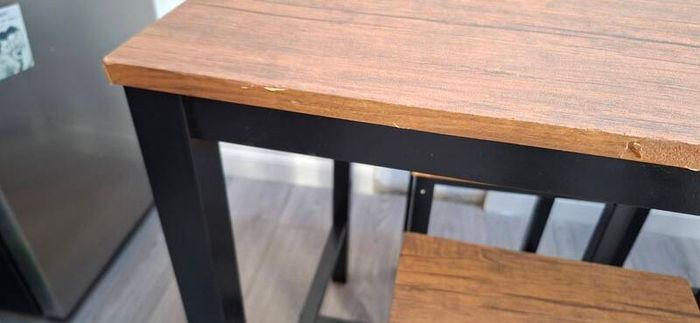 bar table and chairs