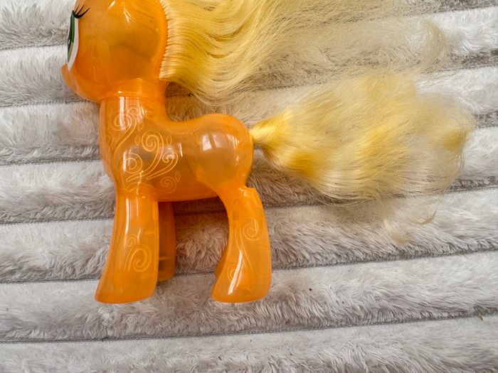 My Little Pony Shining Friends Applejack approx. 14 cm. Used NOT Working Used Please see photos