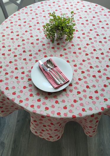 Tablecloth Round " Little Apples "