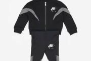 boys nike air tracksuit bnwt