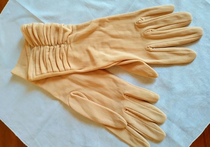 Vintage Gloves