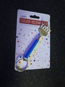 Telescopic Back Scratcher