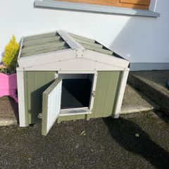 insulated Dog House