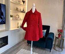 Ladies Fully Lined Red Coat from Dunnes Stores. Size UK 14 / EU 42