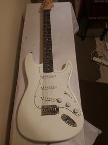 Rocktile Electric Guitar and AMP, in new condition