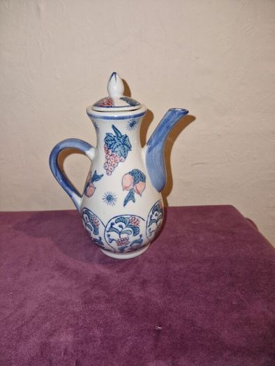Vintage Asian teapot