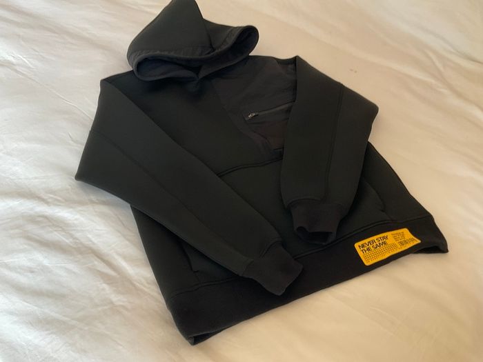 Boys gorgeous black hoodie from Zara 13 14