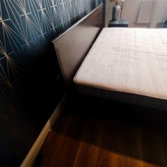 King size bed