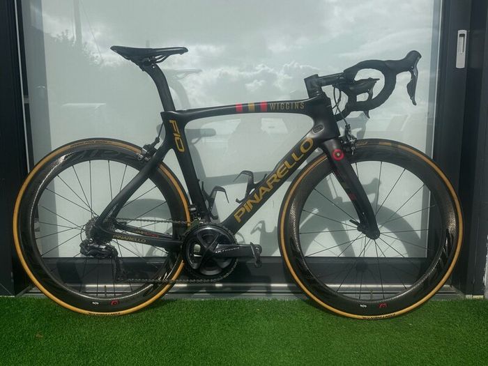 Pinarello Dogma F10 - Zipp Firecrest 404