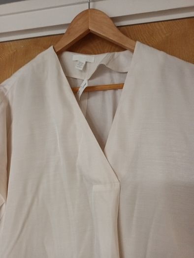 H&M Dress. Size XS - 10/12.  B.N.W.T.