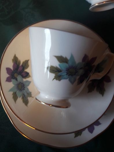 vintage 21 piece teaset