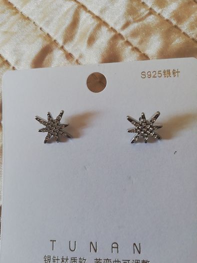 Statement star earrings