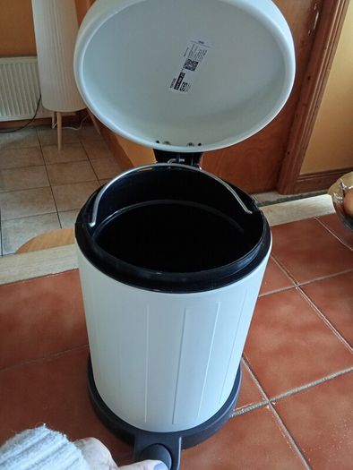 Brand New Pedal Bin