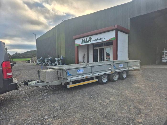 16ft jeep trailer