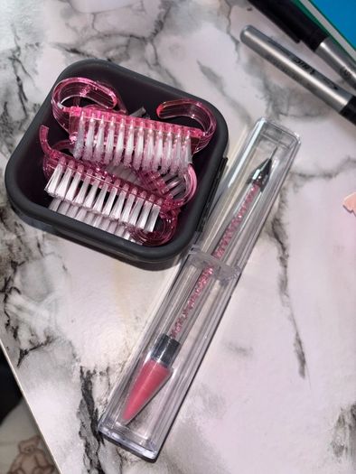 nail equipment/setup