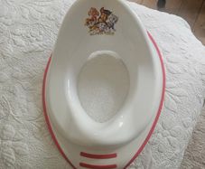 Toilet seat  reducer