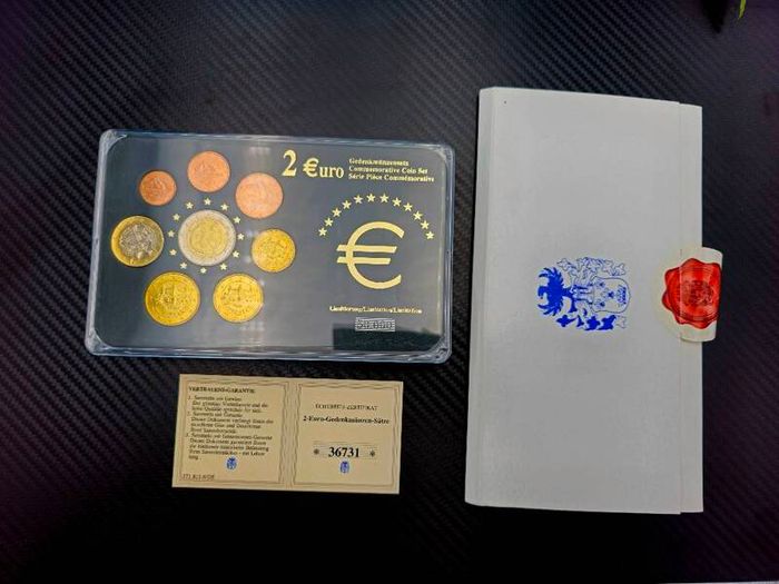 Slovakia 2009 2 Euro Coin Set Unc Collectable