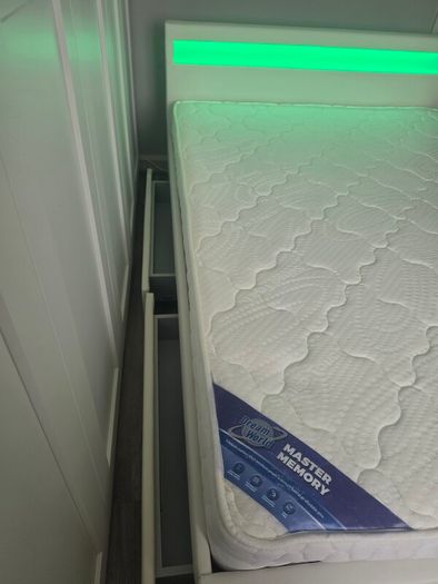 Double Bed Base with 4 Drawers & Mattress