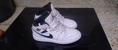 Kids Nike air Jordan Size 5 Junior