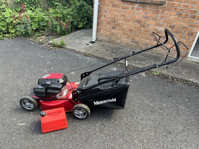 Mountfield SP185 139cc Petrol Rotary 46cm Lawnmower