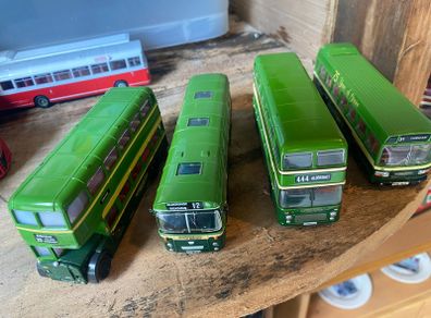 Bus models x 12. 10 euro each or 100 the lot