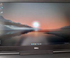 DELL Precision 7710  - i7. 17.3 screen. 32gb ram. 500gb ssd. 4gb  NVIDIA QUADRO M300M Graphics