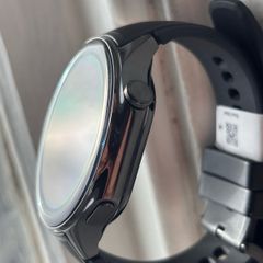 OnePlus Watch 2 boxed, excellent condition, 2 chargers