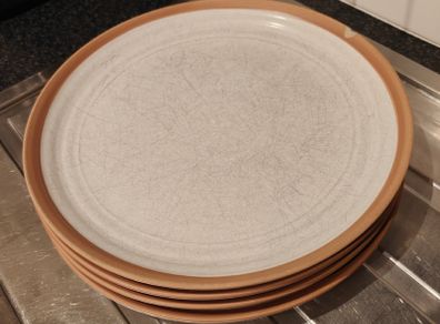Dinner plates