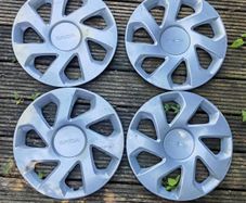 15"Dacia/Renault hub caps 10e each