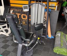 adductor machine