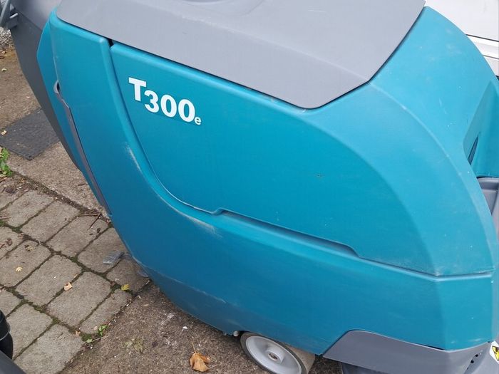 Scrubber dryer Tennant T300e