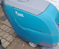 Scrubber dryer Tennant T300e
