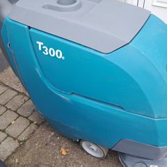 Scrubber dryer Tennant T300e