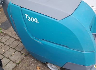Scrubber dryer Tennant T300e