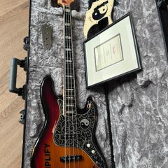 Fender Elite Jazz bass & Flight Case made in USA
