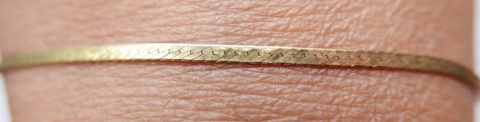 Vintage Solid 9K Yellow Gold 375 Herringbone Bracelet: Reversible Textured & Polished Finish, Flat Snake Chain Style length 7,1" - 1,1g