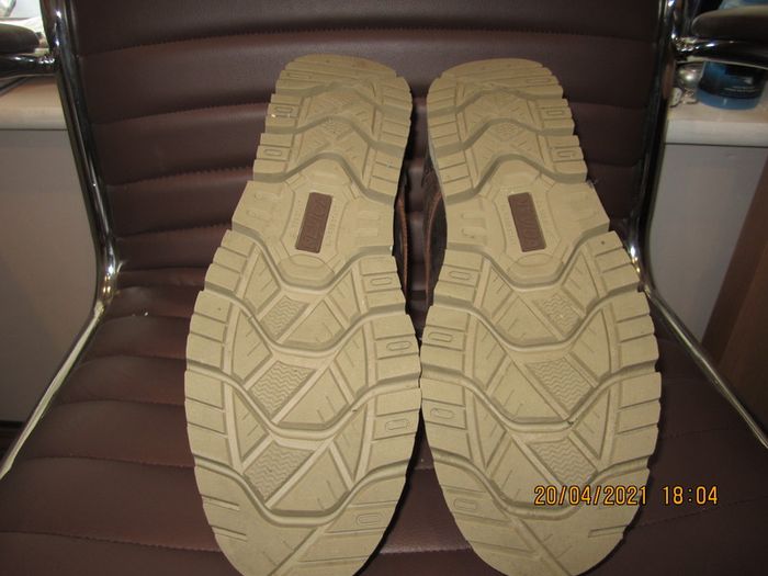 Mens Boots Size 9