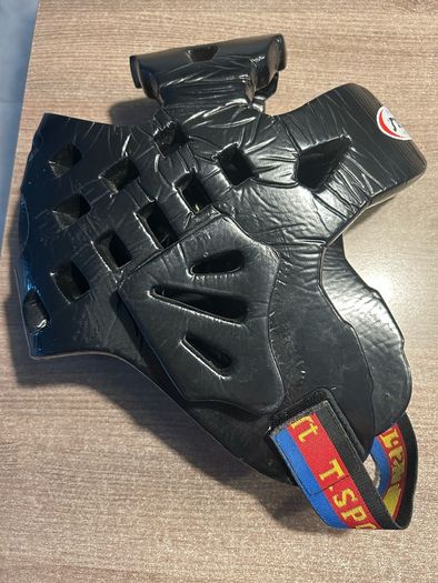 Taekwondo Protective gear - gloves, helmet and foot protectors