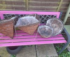 garden hanging baskets x 4