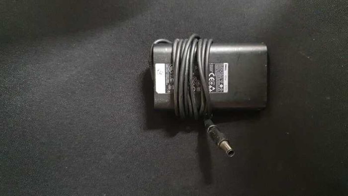 Dell 65w Round Pin