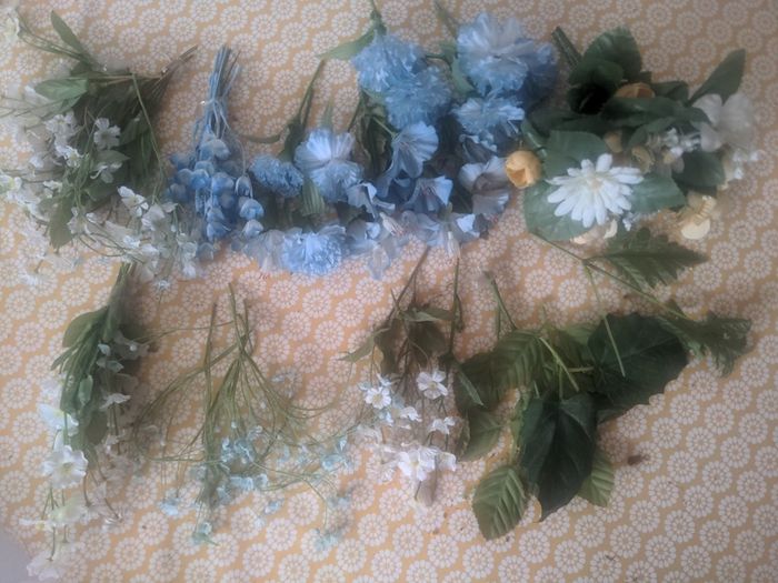 Artificial flowers