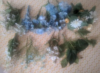 Artificial flowers