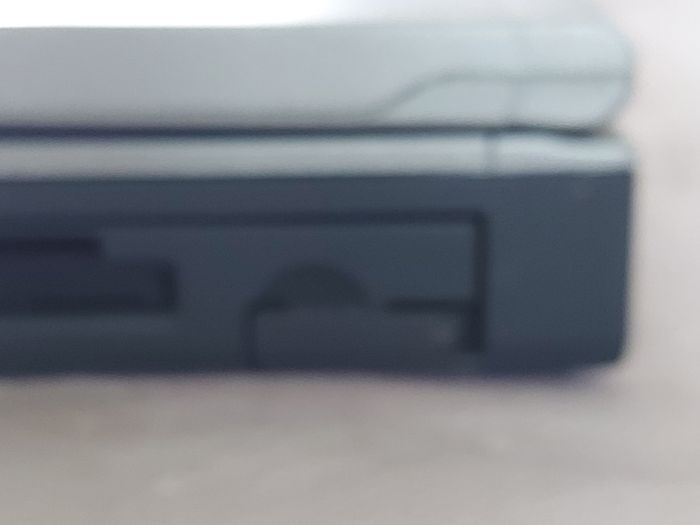 Rare Vintage Fujitsu Siemens Lifebook, E Series, FPC07048B Part number CP127259, Running Windows 2000 Professional, uses 3.5 floppy disk, 20GB HDD, amd all the connecting Ports from 30 years ago Era