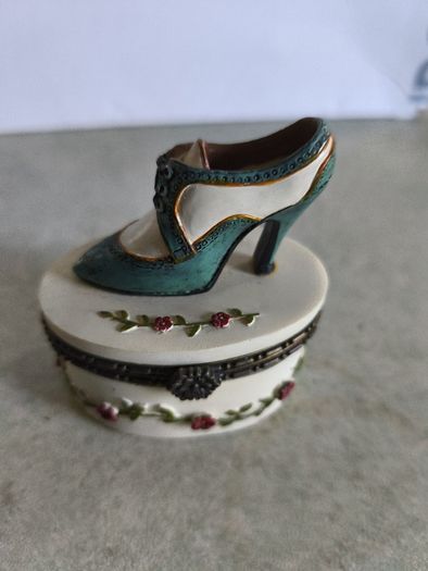 Vintage Antique Oval Ceramic Shoe Trinket Box Hinged Lid Floral Design Jewellery Box Victorian Shoe Trinket Box